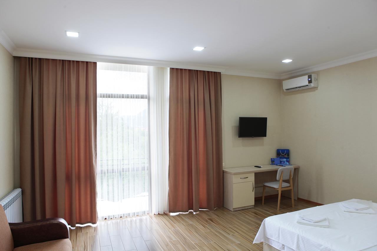 Hotel Botanica Чакві Екстер'єр фото